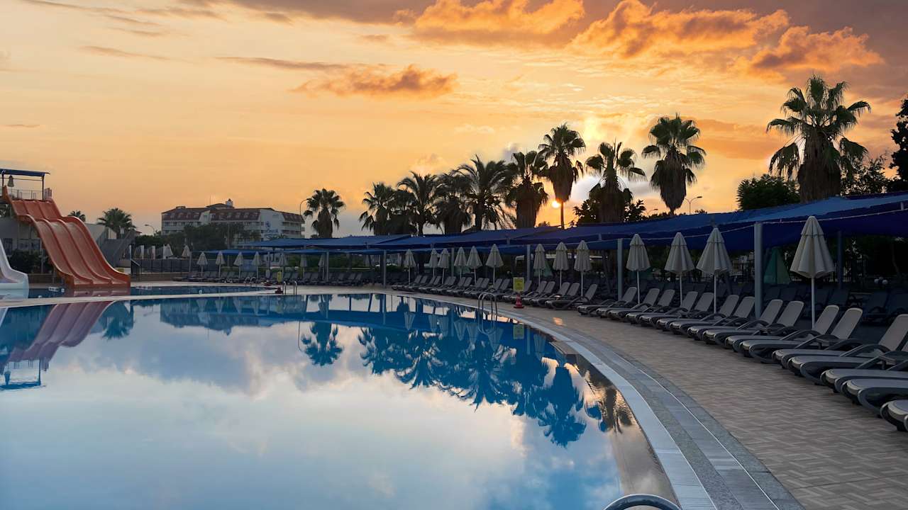 Pool VONRESORT Golden Beach