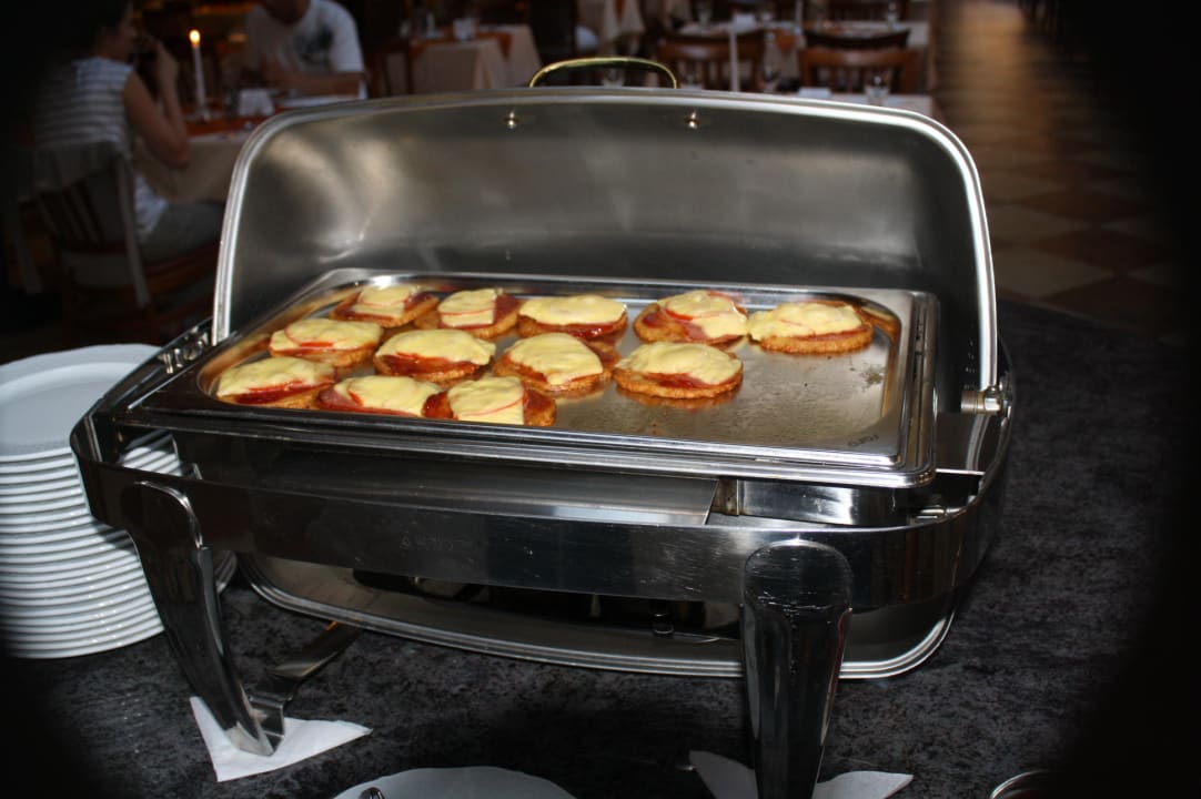 Pizza Toast  Hotel Kapitany Wellness