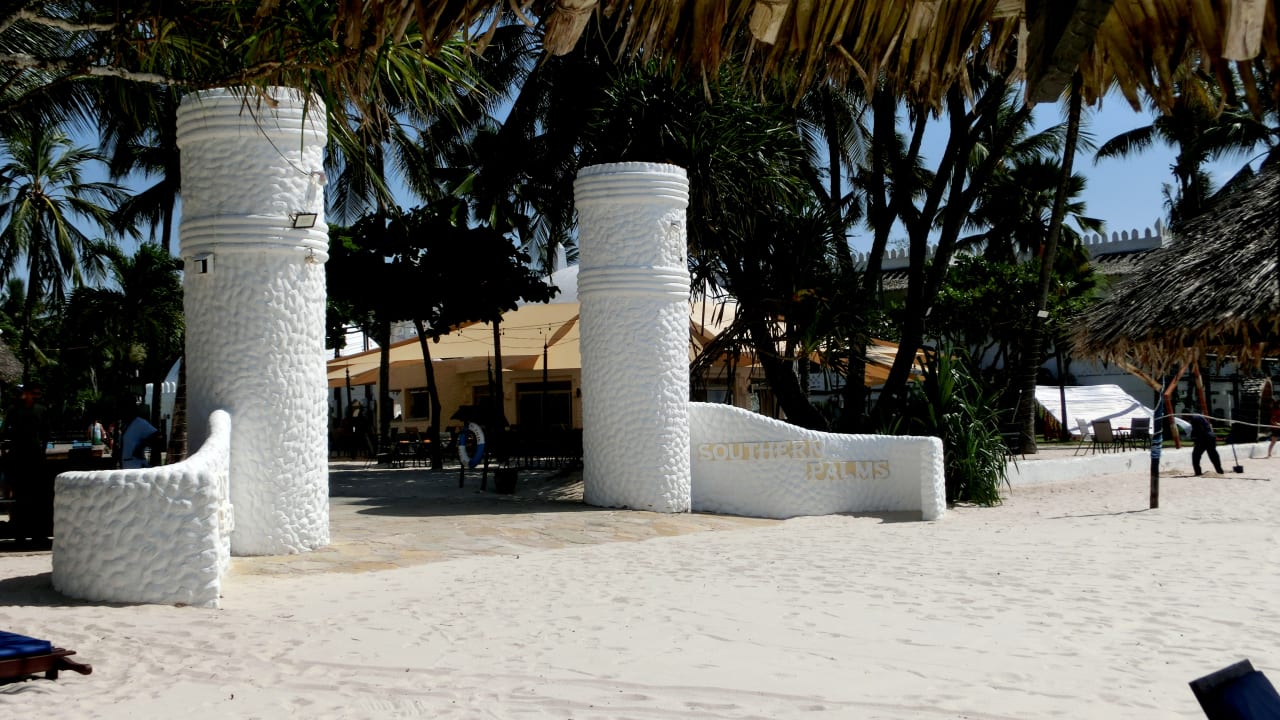 Außenansicht Hotel Southern Palms Beach Resort