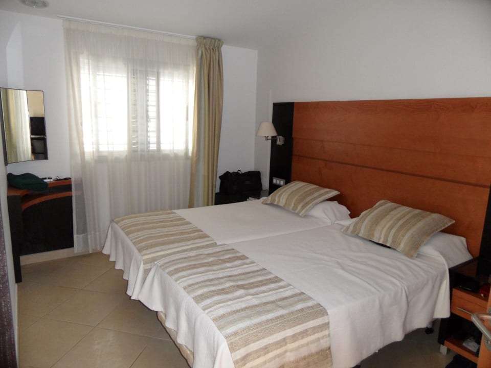 Bungalow 191 - Schlafzimmer HL Miraflor Suites Hotel