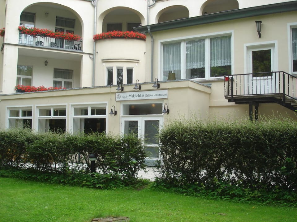 Waldschloss Parow Hotel & Bungalows Waldschloss Parow