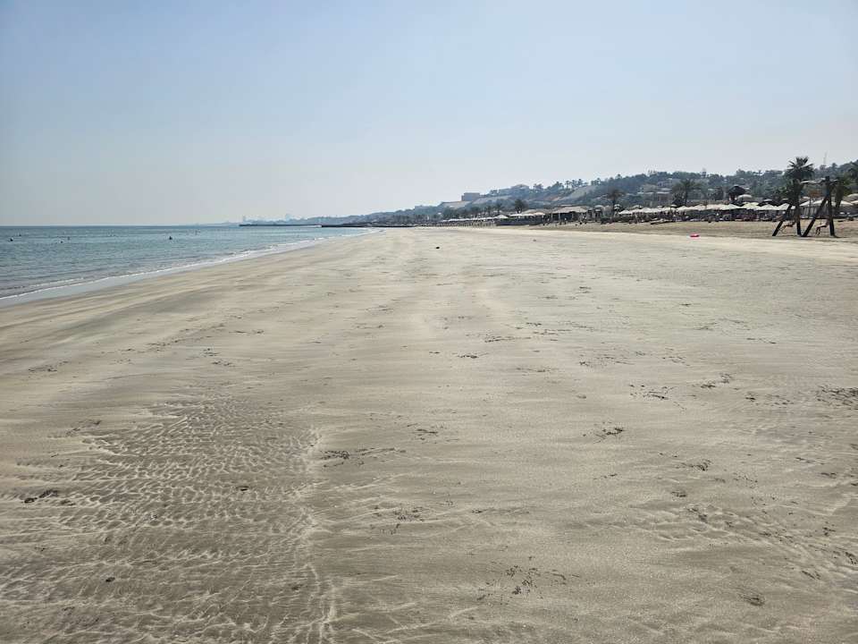 Strand The Cove Rotana Resort