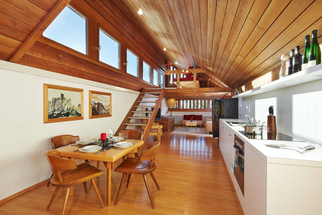 Lichtdurchfluteter Koch- und Essbereich Prachenskyhof