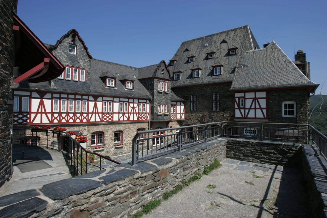 Terrasse der Jugendherberge Burg Stahleck Jugendherberge Burg Stahleck