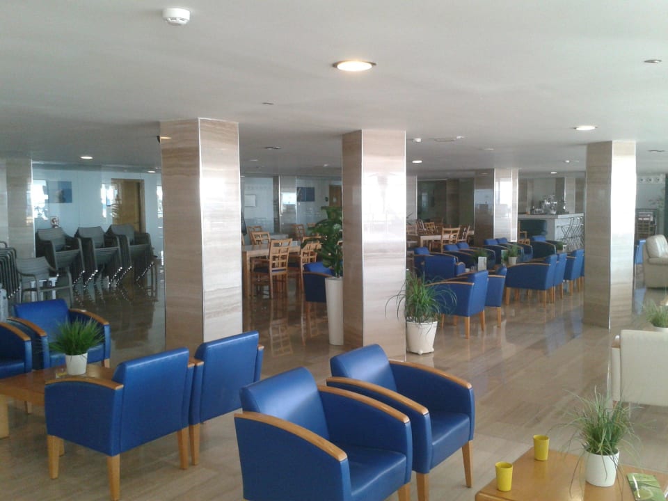 Lobby wie immer gepflegt.!! allsun Hotel Pil-lari Playa