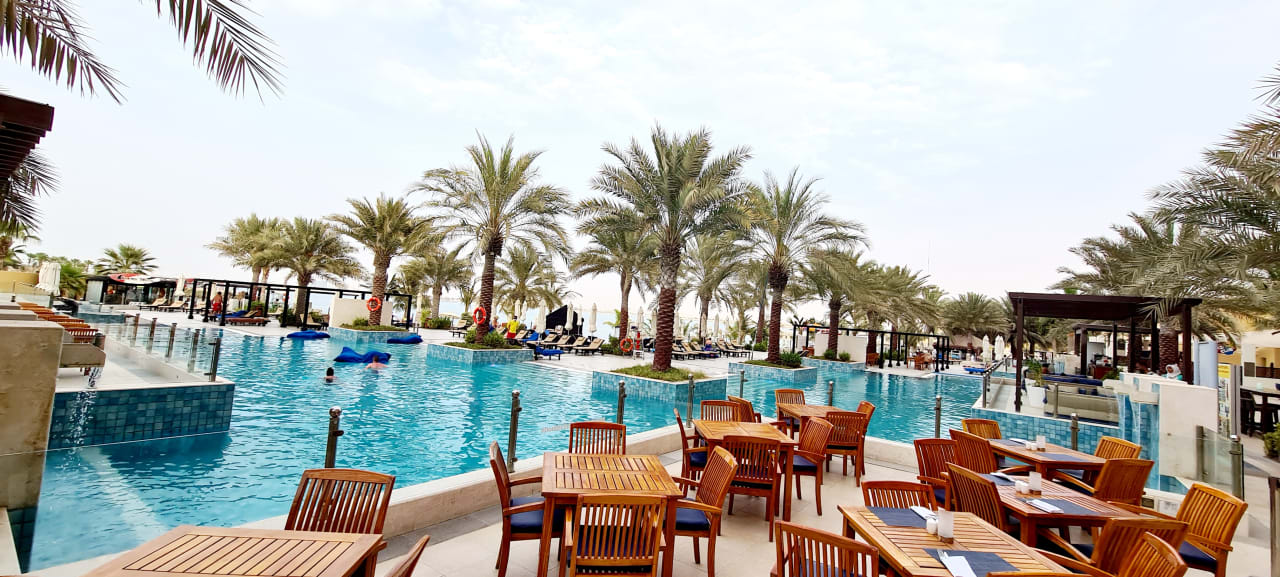 Pool DoubleTree by Hilton Resort & Spa Marjan Island
