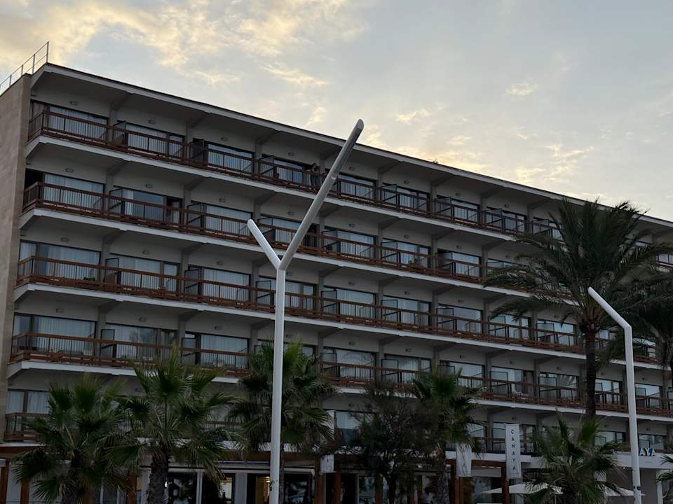 Außenansicht AYA Seahotel - Adults only