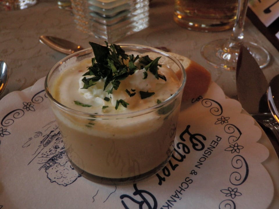Süppchen mit geräuchertem Fisch Pension und Restaurant Lenzer Krug