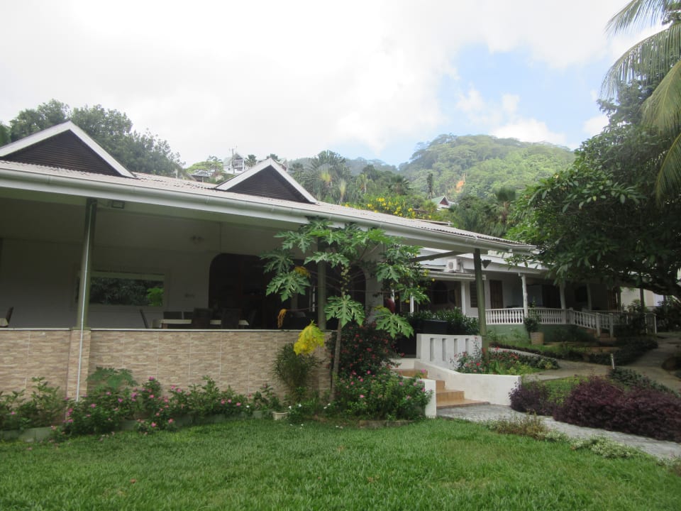 Außenansicht Beau Vallon Bungalows