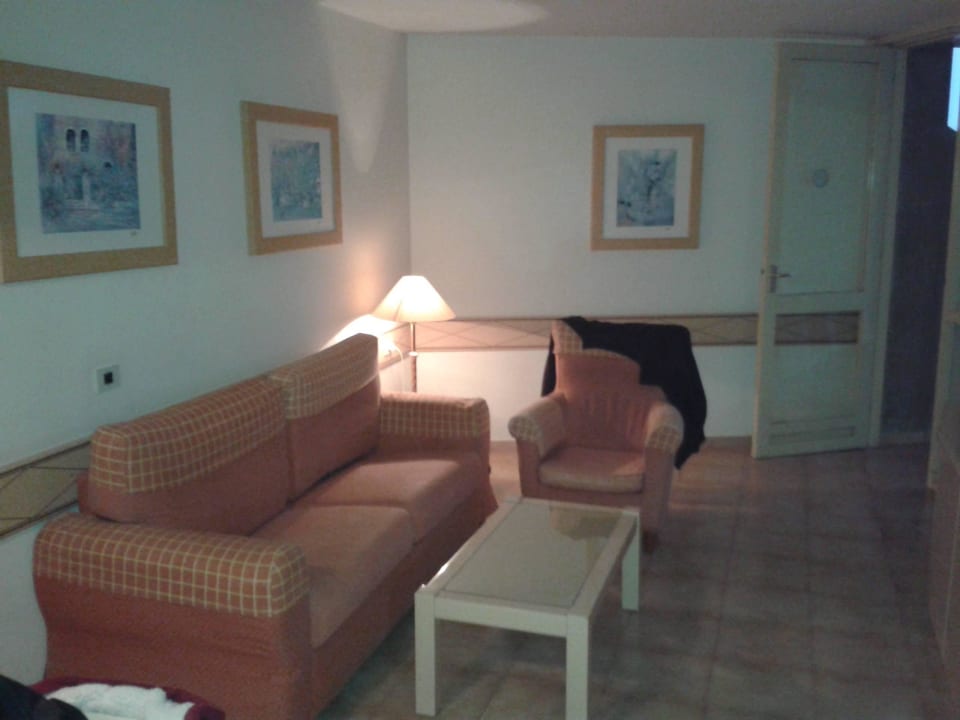 Wohn/Schlafraum/Couch/TV Alborada Ocean Club