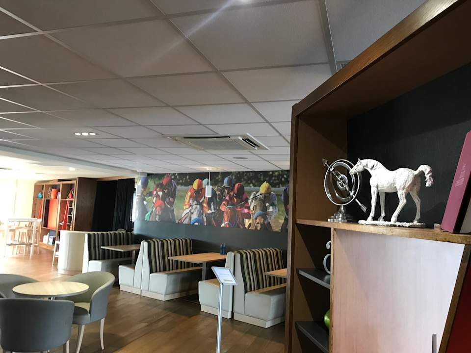 Lobby Holiday Inn Huntingdon - Racecourse