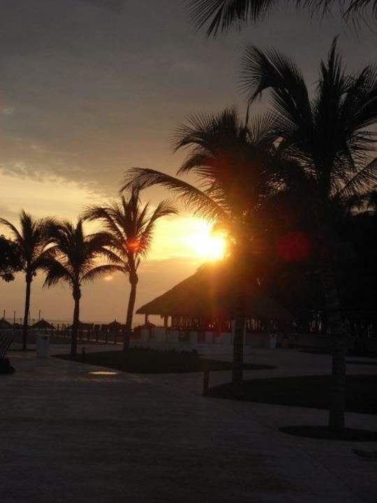 Sonnenuntergang - auf dem Weg zum Strand Dreams Villamagna Nuevo Vallarta