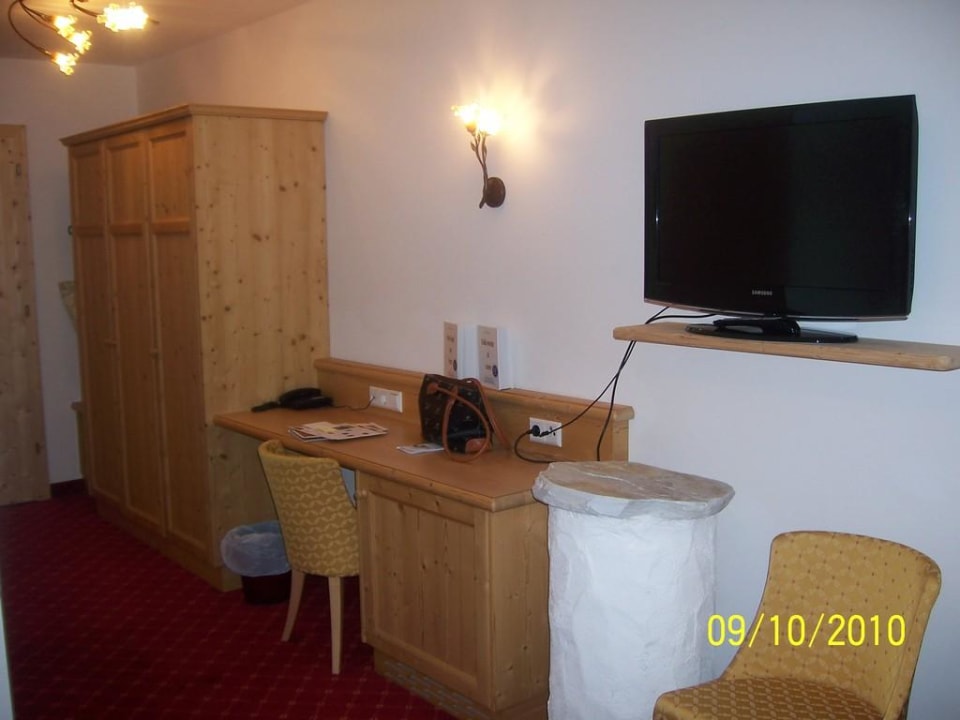 Schreibtisch mit tv Hotel Bergschlössl
