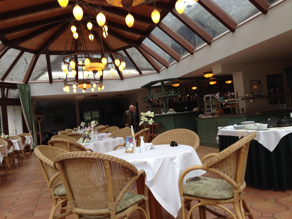 Wintergarten vom Restaurant innen TUI SUNEO Kinderresort Usedom