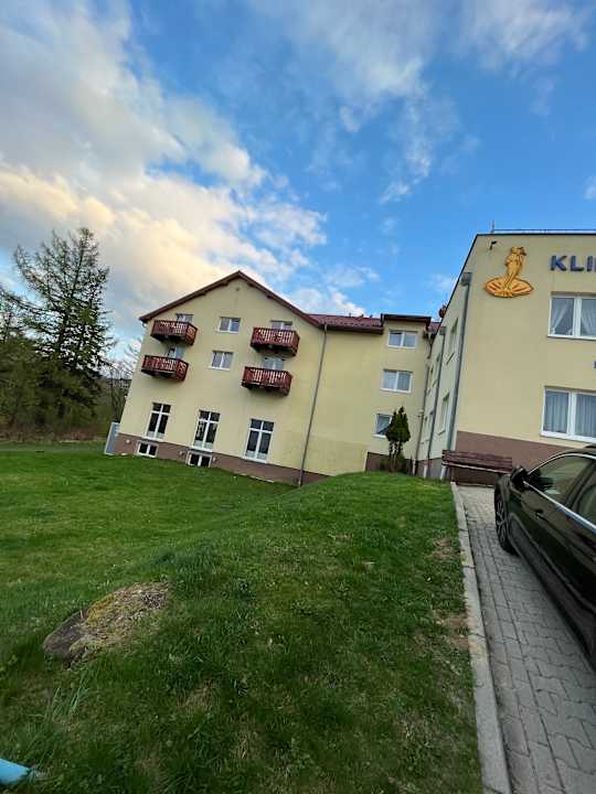 Außenansicht Klinika Młodości Medical SPA