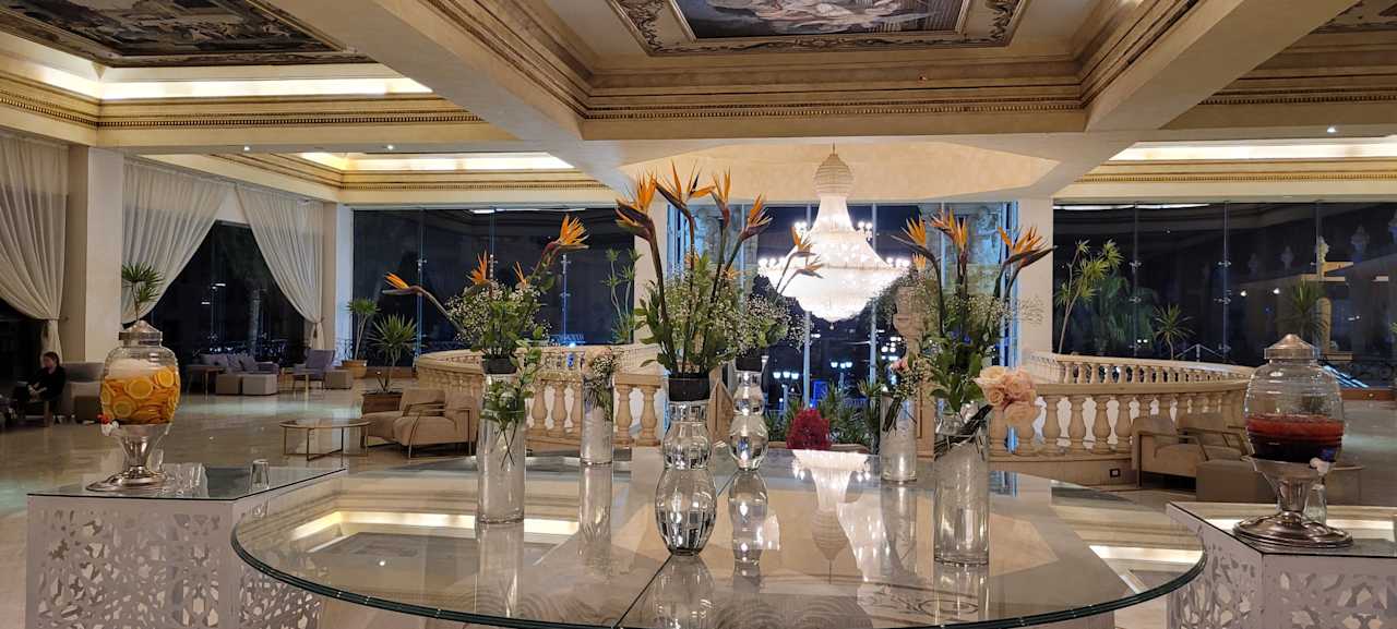 Lobby Hotel Titanic Palace