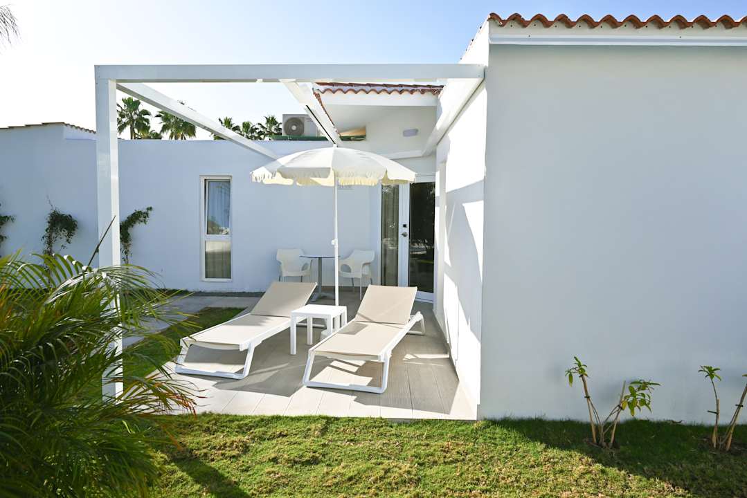 Zimmer HL Miraflor Suites Hotel