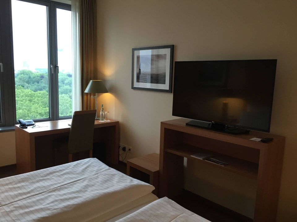 TV AMERON Köln Hotel Regent