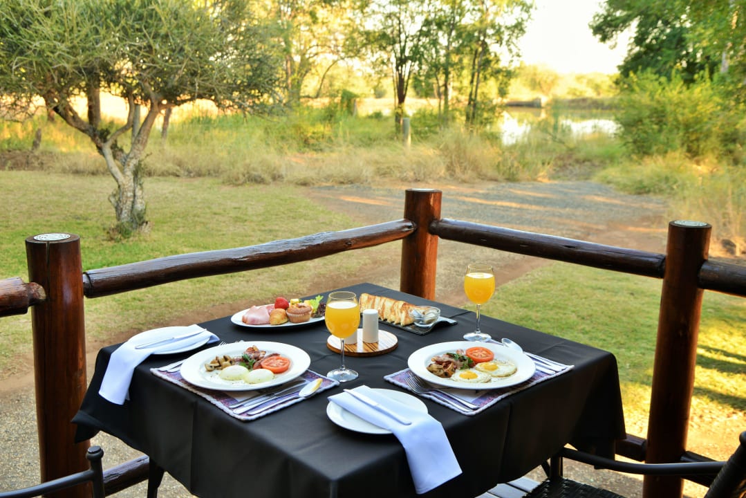 Gastro Black Rhino Game Lodge
