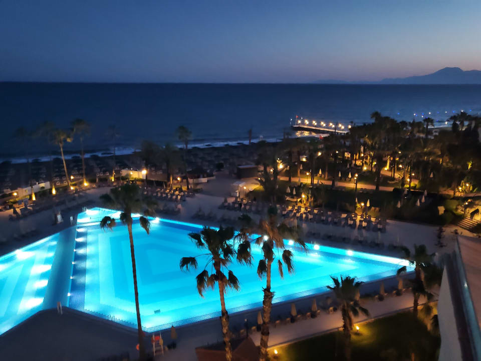 Pool Adora Hotel & Resort