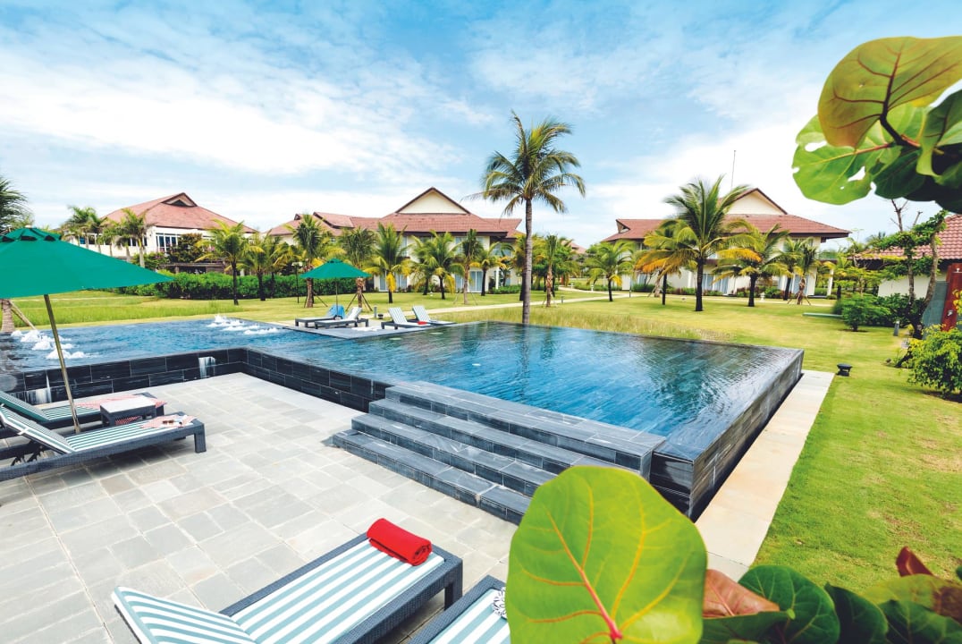 Pool ROBINSON NAM HOI AN