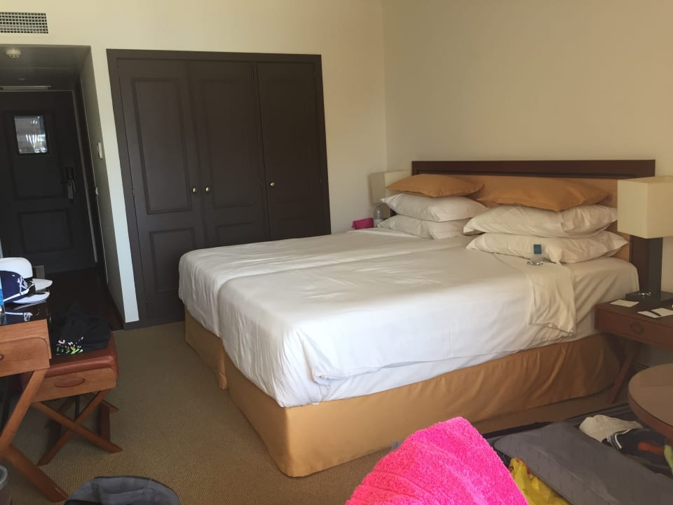 Zimmer PortoBay Falésia