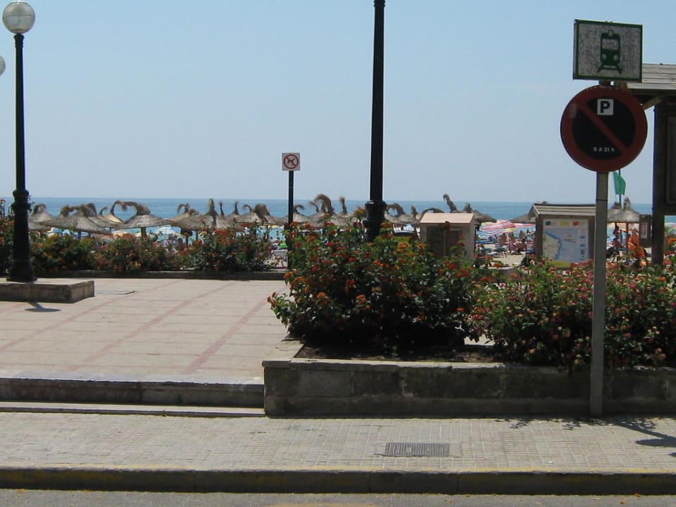 Direkt am Strand  Hotel Serrano Palace