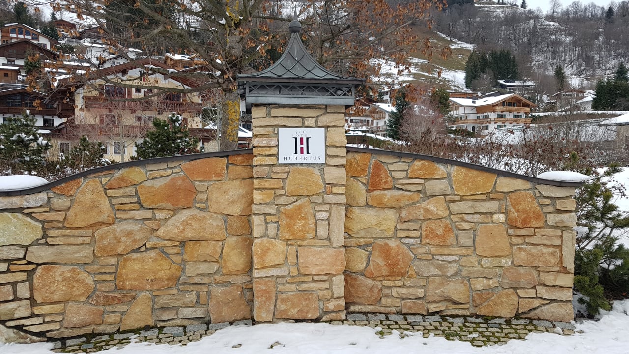 Außenansicht Hubertus Hotel & Apartments