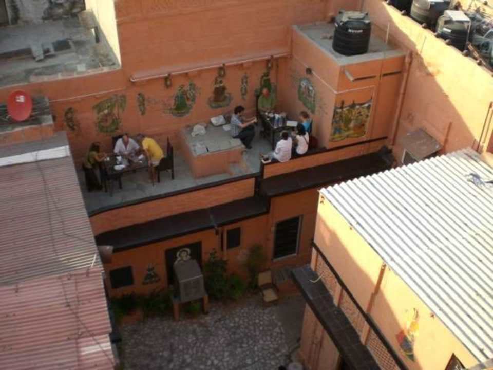 Vom Dach aus fotografiert Guesthouse Singhvi's Haveli