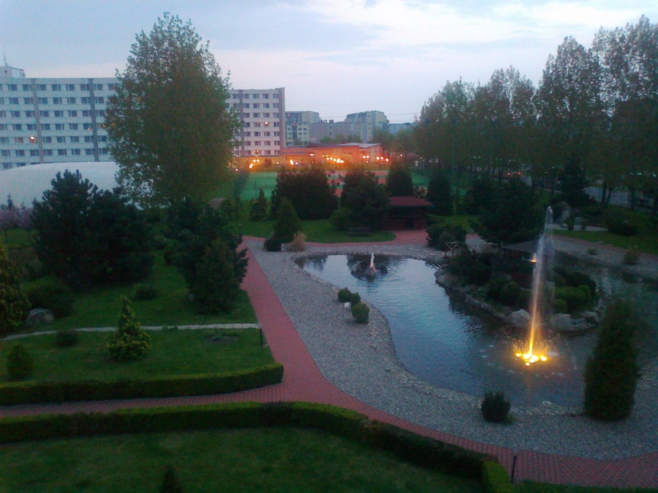 Jap. Garten mit Teich Top Hotel Praha
