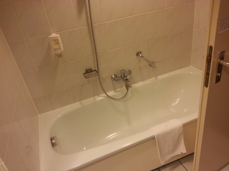 Die Badewanne Hotel Lowietje