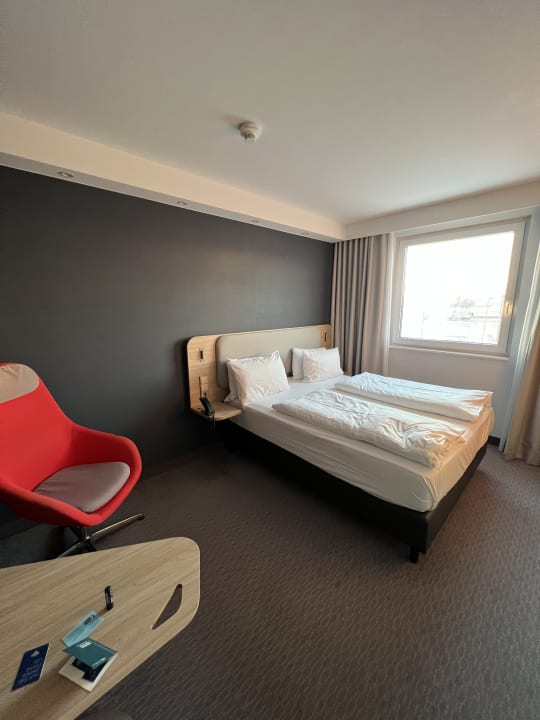 Zimmer Holiday Inn Express Ringsheim