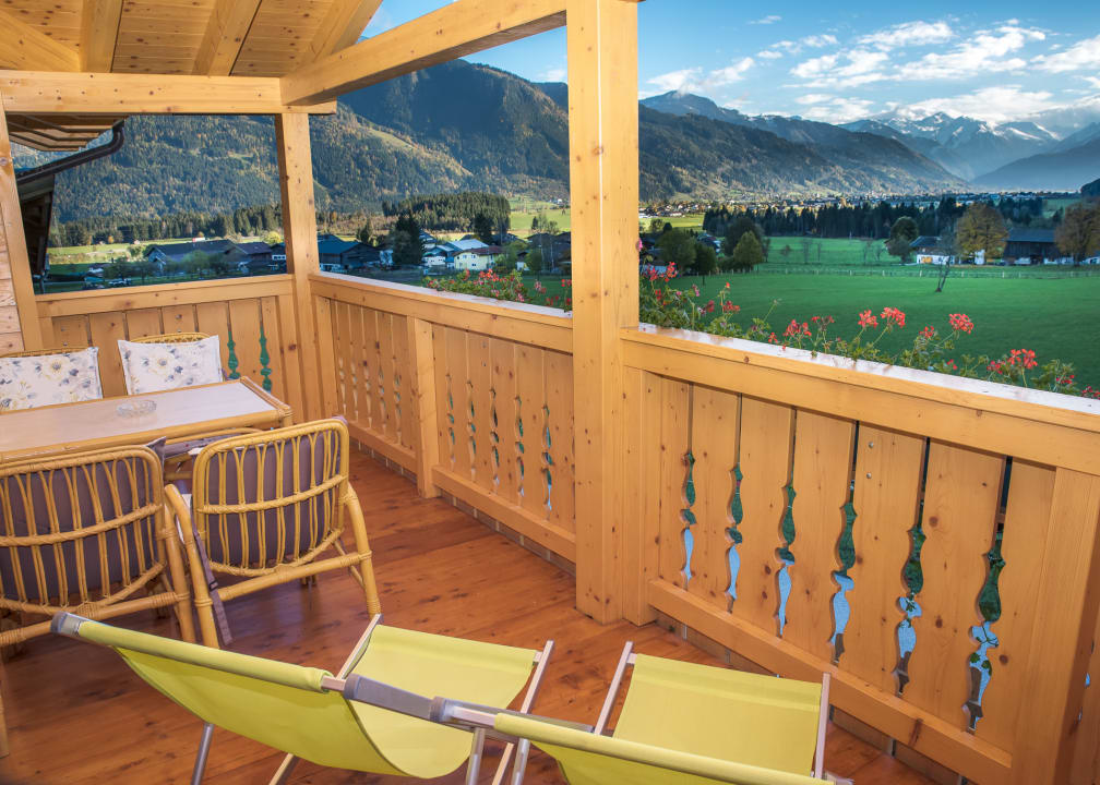 Ausblick Villa Mandl Pool Sauna bei Zell am See