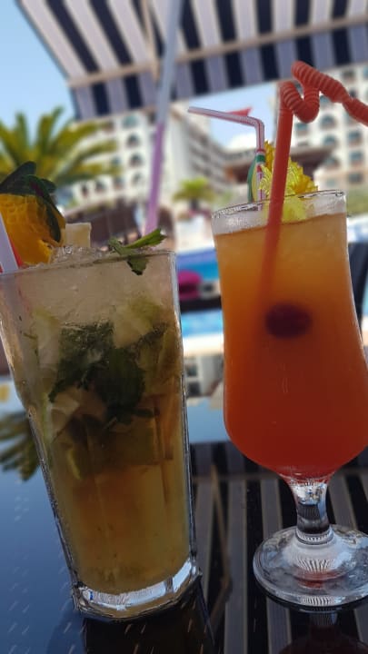 Gastro Quattro Beach Spa & Resort