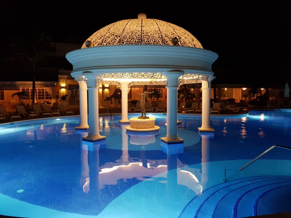 Pool Bahia Principe Luxury Bouganville