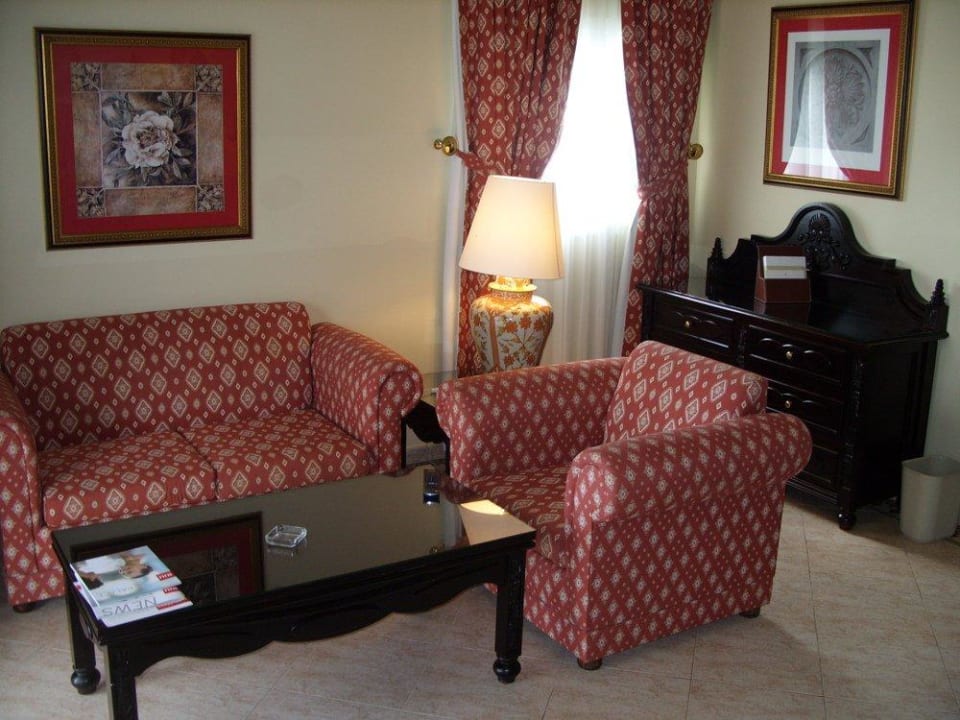 Die Sitzecke im Whirlpool-Suite Hotel Riu Palace Riviera Maya