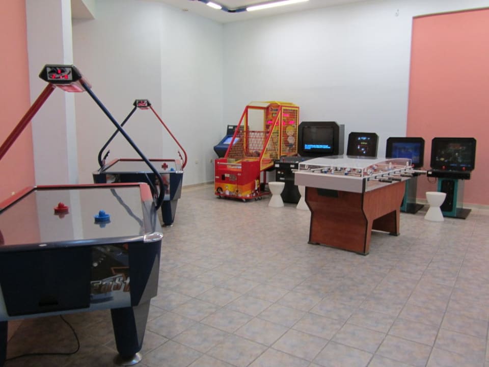Videogames-Raum im Untergeschoss Lindos Princess Beach Resort & Spa