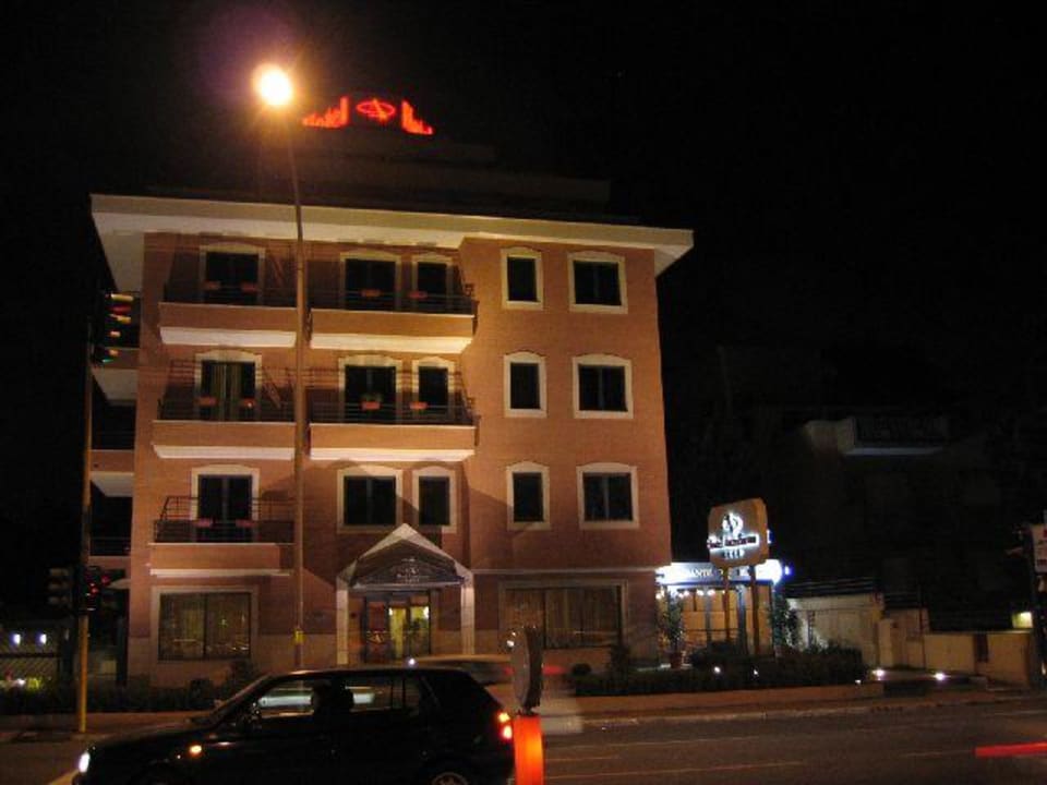 Aussenansicht des Hotels Smooth Hotel Rome West