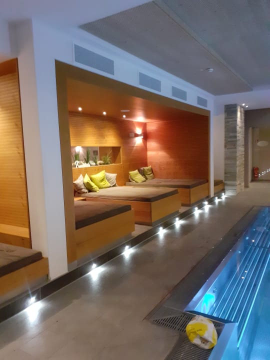 Pool Naturhotel Bauernhofer