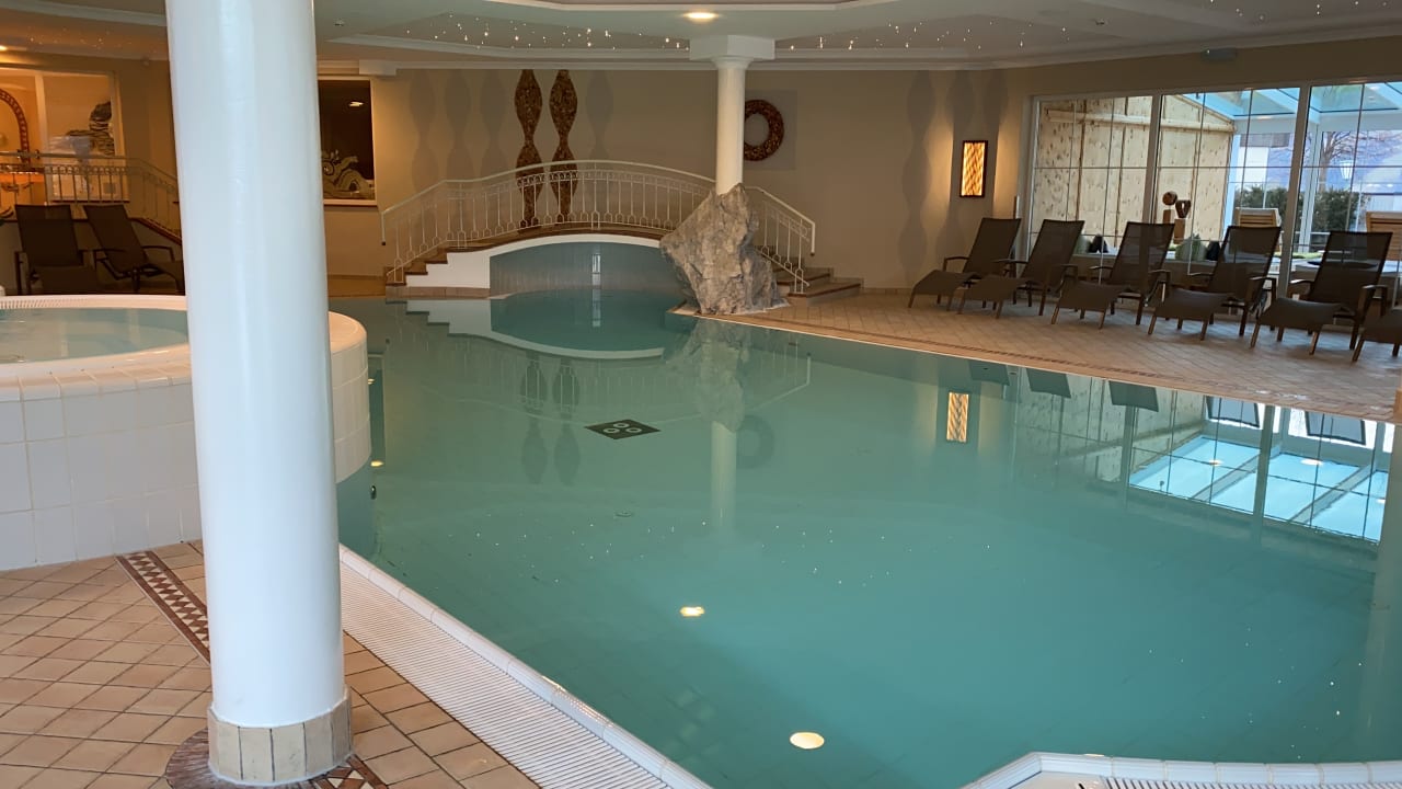 Pool HELD – Hotel & SPA