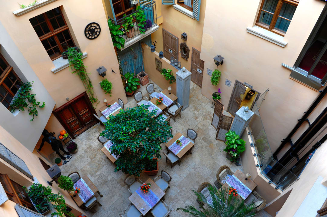 Gastro Hotel Kolegiacki