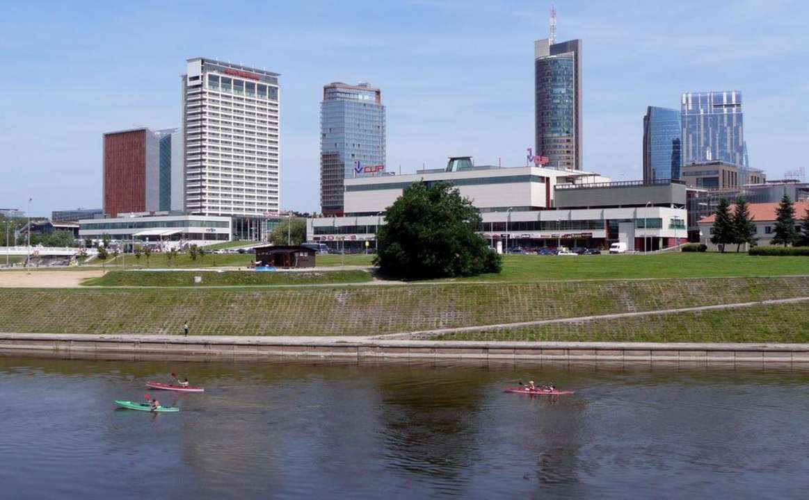View from other side of river Hotel Radisson Blu Lietuva
