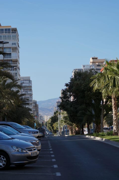 Der Weg zum Strand Port Hotel Alicante City & Beach