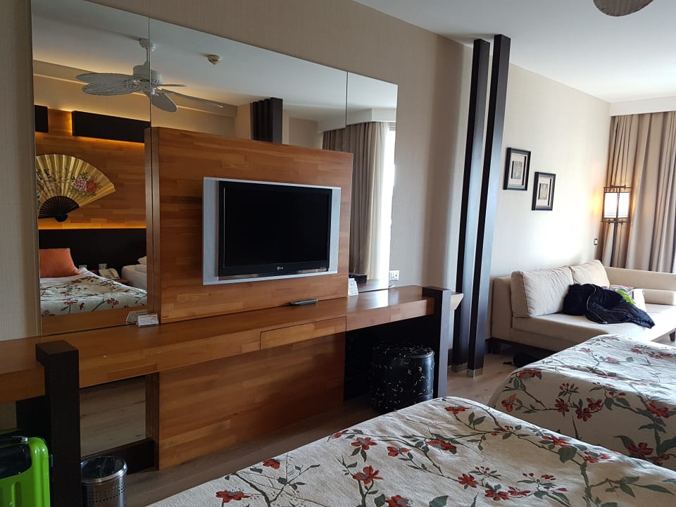 Zimmer Limak Lara Deluxe Hotel & Resort