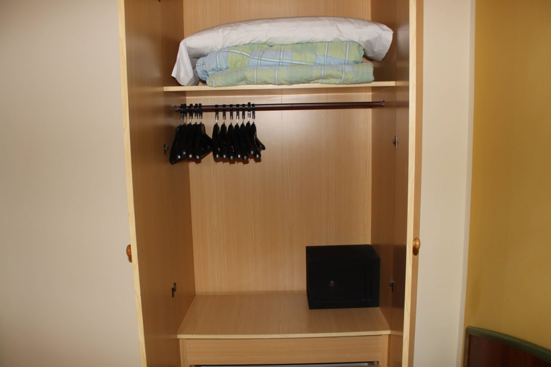 Schrank Caprice Janeiro Hotel & Spa