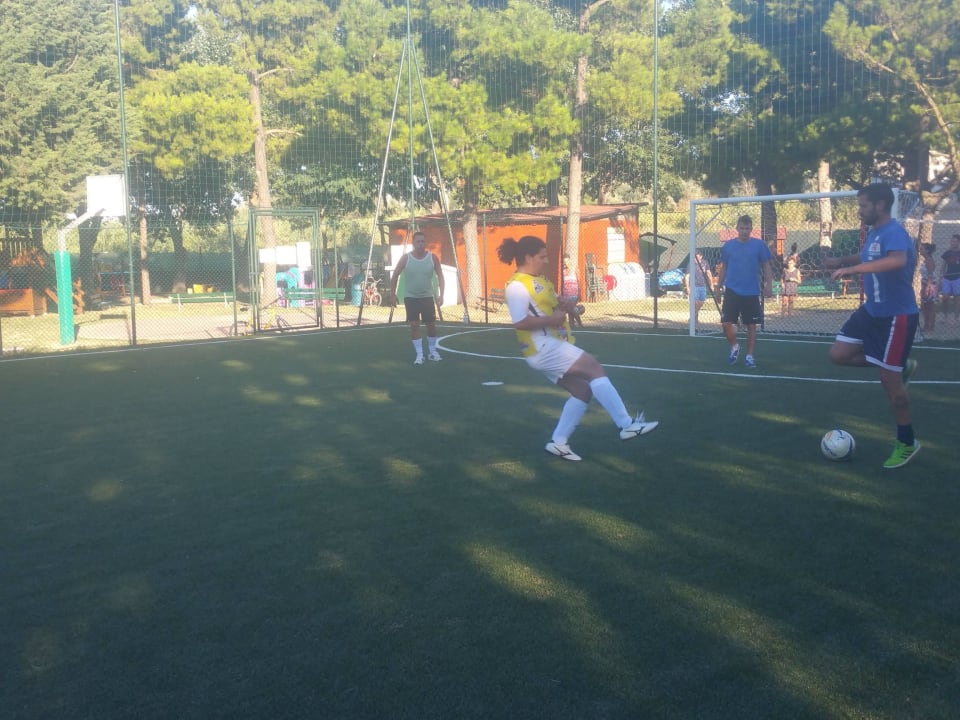 Neu Fußballplatz mit Kunstrasen Club del Sole Roseto degli Abruzzi Easy Camping Village