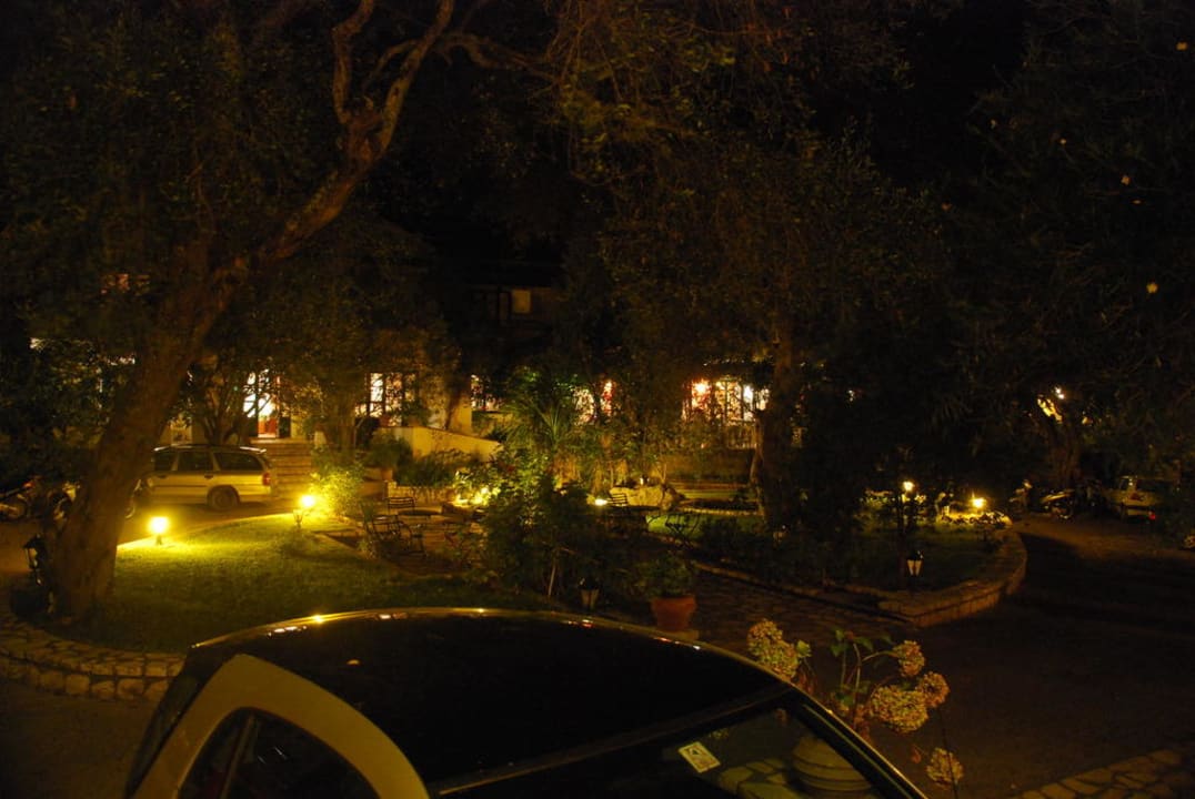 Innenhof Hotel & Apartments Liapades Beach