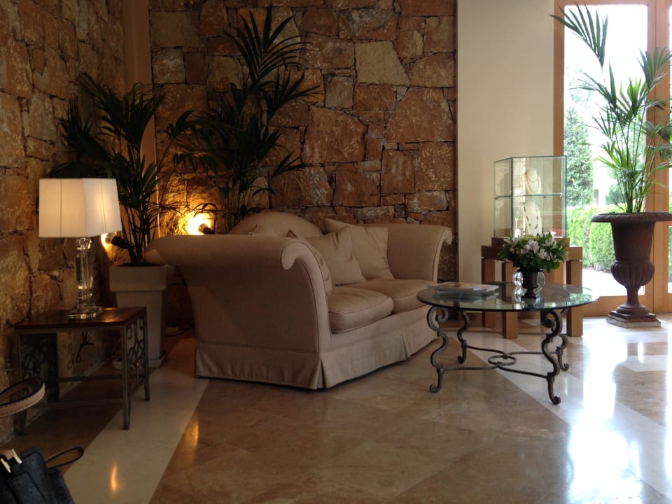 Empfang/Rezeption Sani Asterias