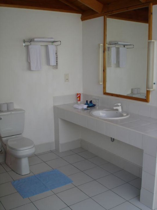 Landvilla halboffenes Bad Meeru Maldives Resort Island