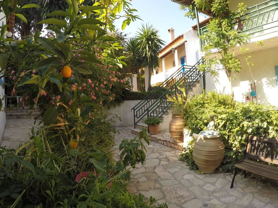 Apartments Andromaches Apartments